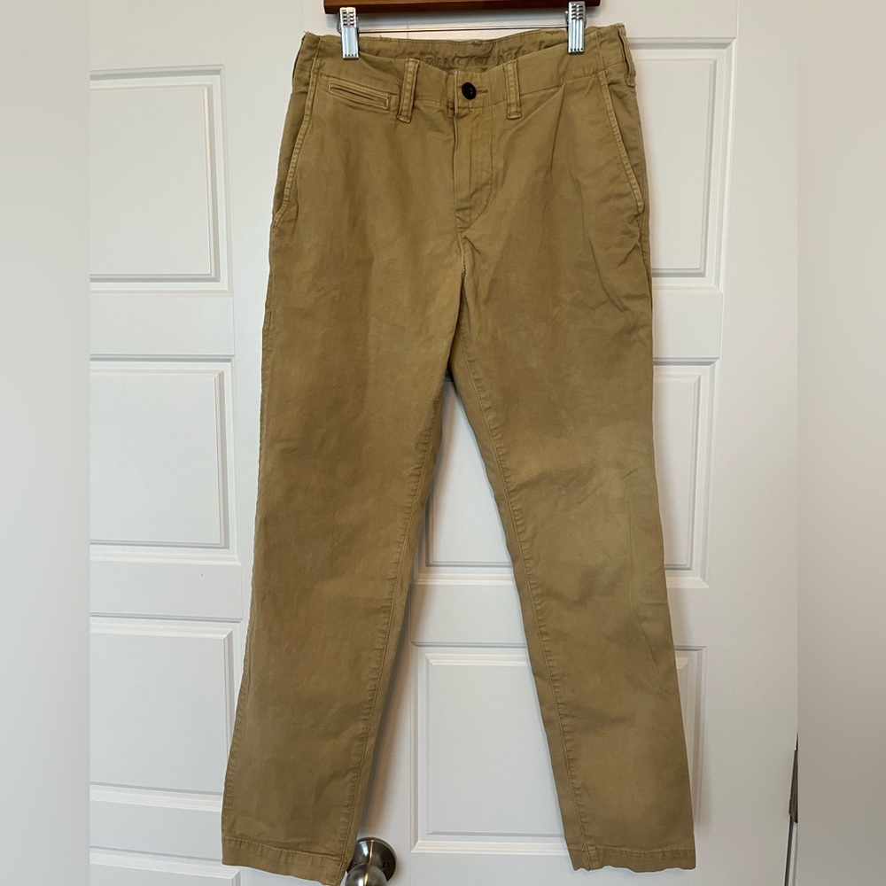 AE Flex Khaki Pants
